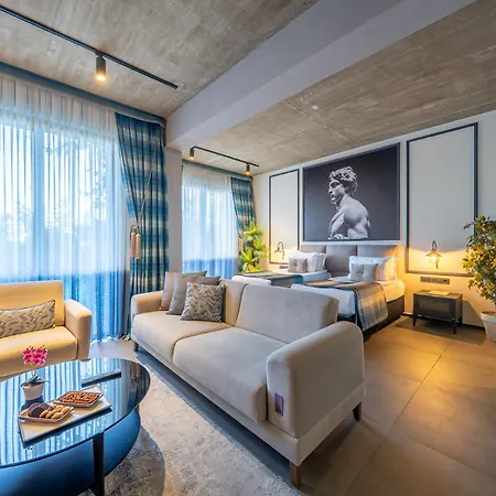 Hotel Sandora Boutiuqe 4*