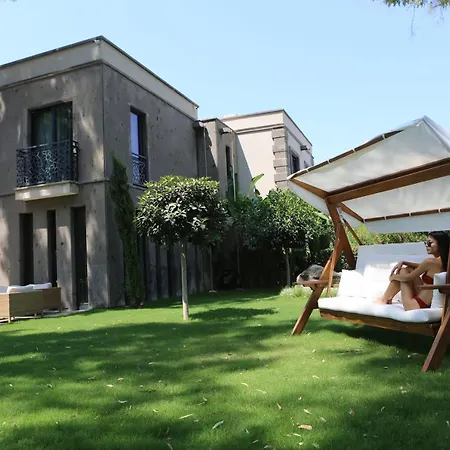 Sandora Boutiuqe Hotel 4*