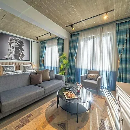 فندق Sandora Boutiuqe 4*