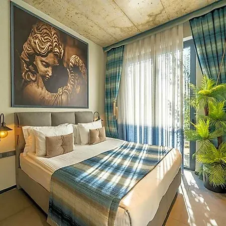 Sandora Boutiuqe 4* يالِكافاك