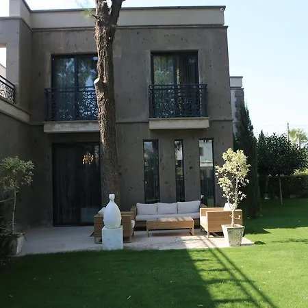 Sandora Boutiuqe 4* يالِكافاك